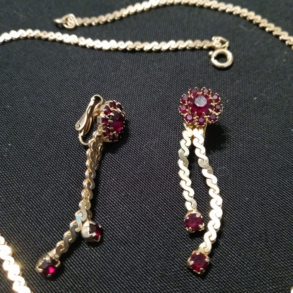 Matching Jewelry Set - Picture 5 of 5